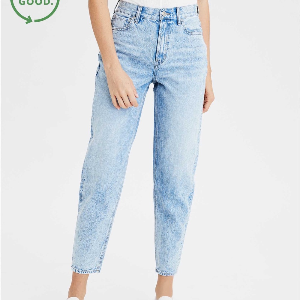 AE relaxed mom Jean